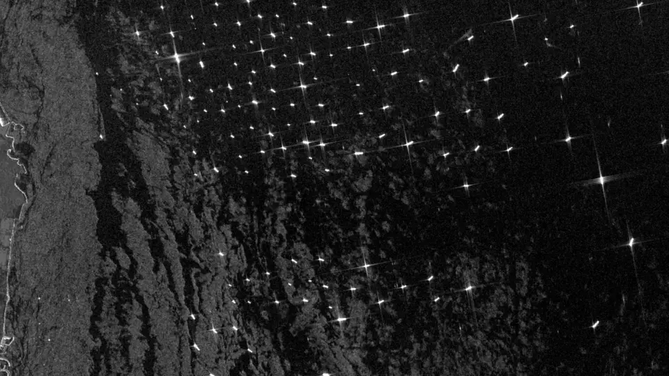 The Fujairah anchorage on Sentinel-1 radar, 13 October 2026